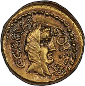 gold Julius caesar aureus or obverse