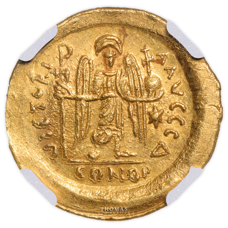 Coin - Byzantine Empire - Gold Solidus Justinian I - NGC MS 5/5 4/5 reverse